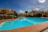 Bungalow in San Bartolomé de Tirajana - Flatguest Villa Martina - BBQ + Pool + Garden