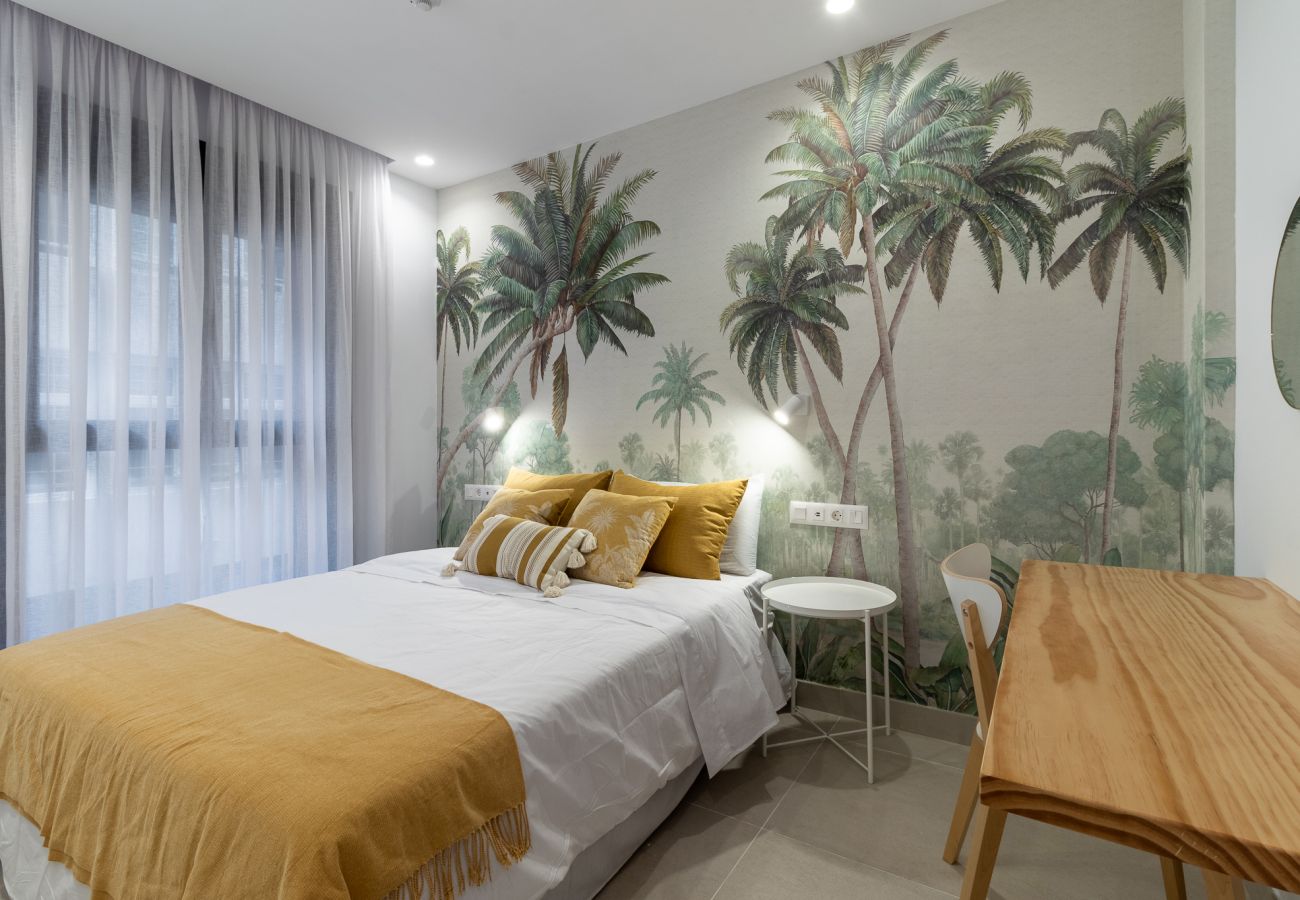 Apartment in Las Palmas de Gran Canaria - Modern Apt · Shared Rooftop · Las Canteras